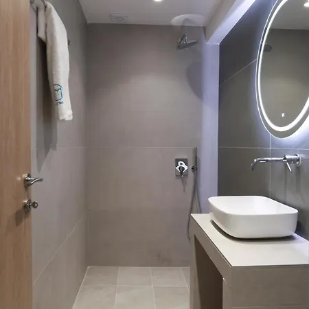 Maistros Deluxe 4* إيريسوس