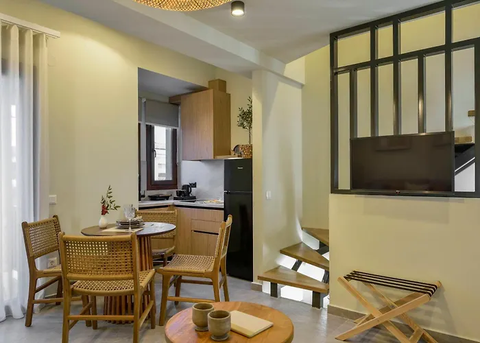 Hotel de apartamente Maistros Deluxe Ierissos