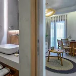 Maistros Deluxe Lejlighedshotel 4*